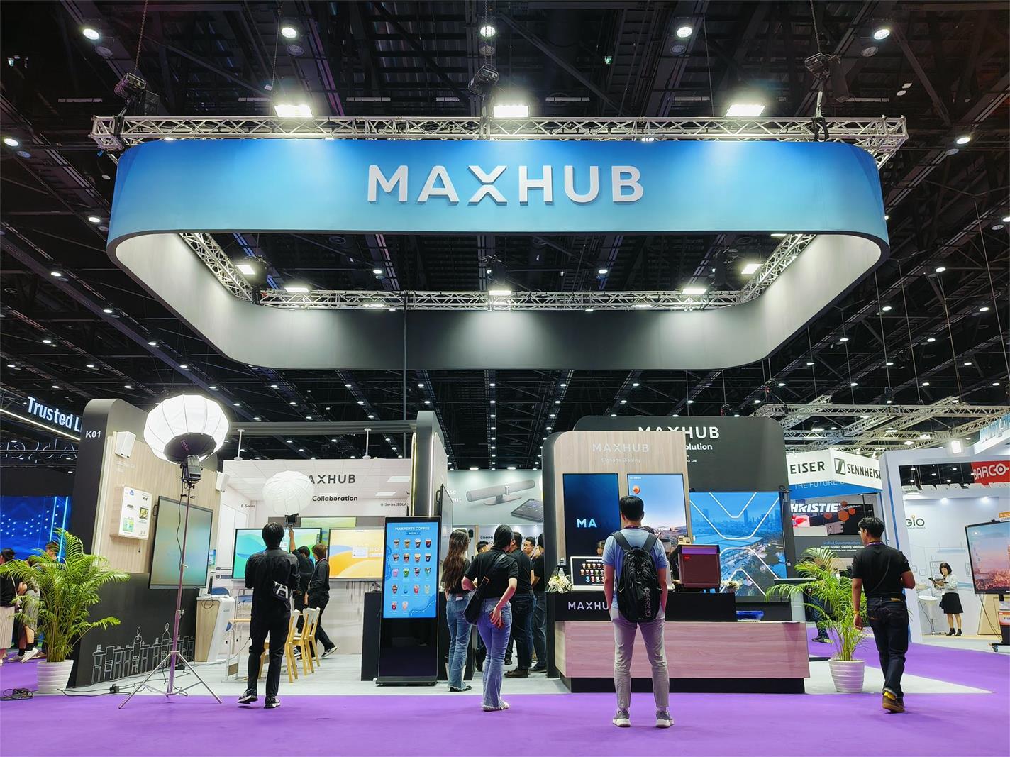 MAXHUB-展臺(tái)設(shè)計(jì)搭建